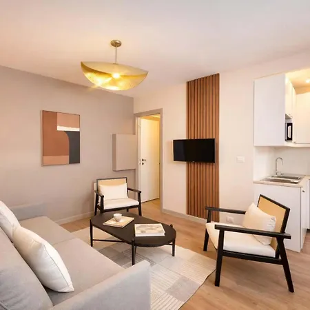 Ideally-located Family - Place D'italie Apartment *